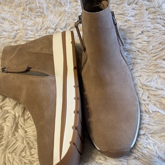 Steve Madden Glided Suede Platform Zip - Picture 5 of 12